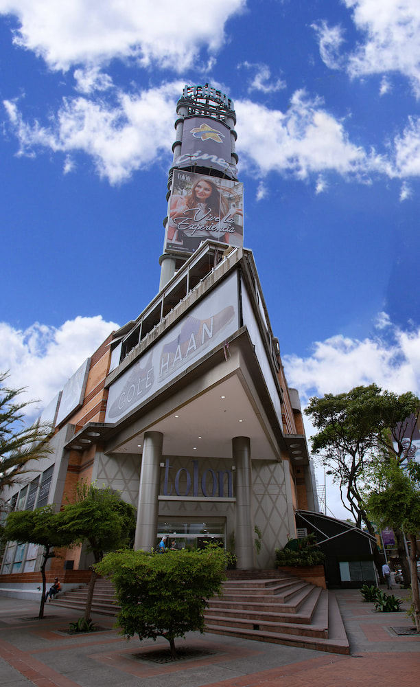 Nuevas Oportunidades de Inversión en Centros Comerciales